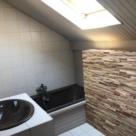 Family Home, Pleasant And Ideally Located *